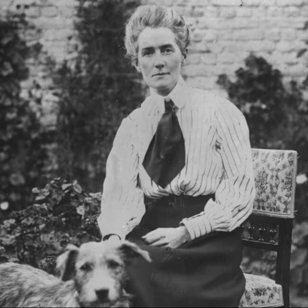 Edith Cavell, l’infermiera eroina delle cartoline di Tito Corbella