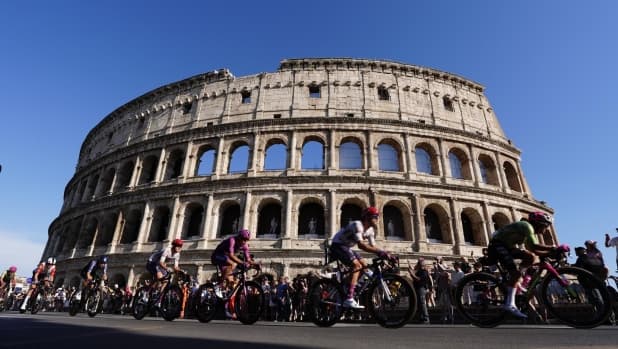 "Il Giro genera una ricchezza collettiva". La corsa rosa all’iniziativa del Ministero del Turismo