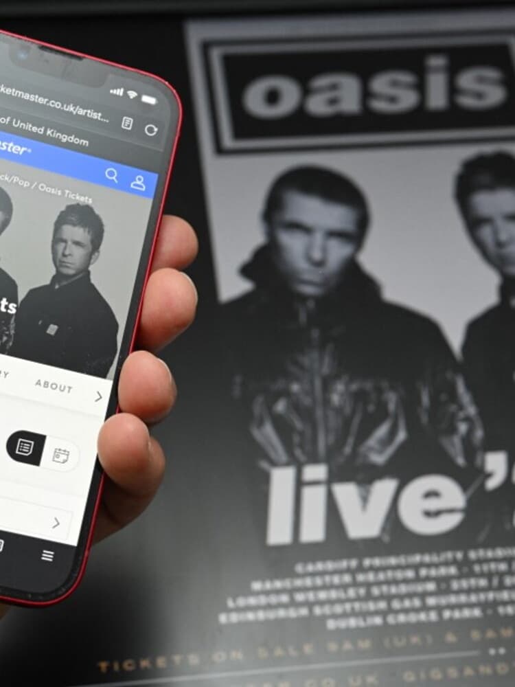 I biglietti degli Oasis alle stelle, il governo britannico vuole limitare il costo