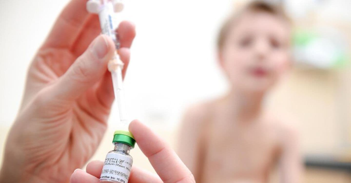 Torna il morbillo? Meno vaccinati e boom di casi al Sud, campagne per chi ha 15-39 anni