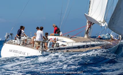 Il Trofeo Mario Formenton assegnato a Morgana per la sua terza vittoria in Classe Crociera