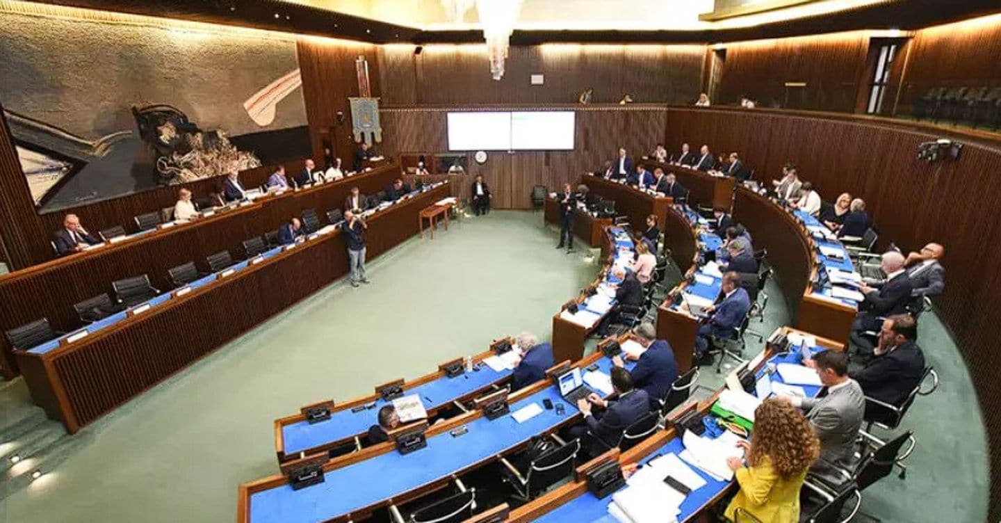 Friuli Venezia Giulia, via libera al ritorno delle province