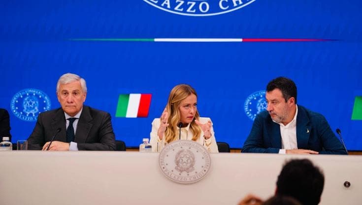 Flat tax fino a 100mila euro. Pagano assicurazioni e giochi. Nulla per le tredicesime