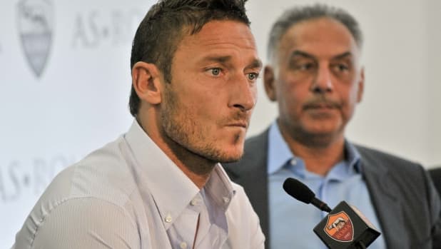 Lo scontro per Pastore, la preferenza per Ziyech e Di Francesco... la Roma del dirigente Totti