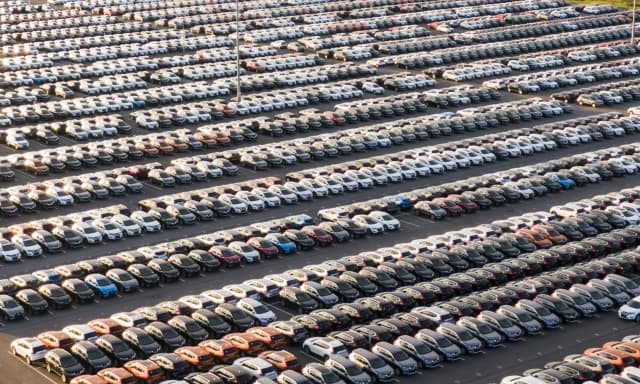 Mercato auto Europa: gennaio-maggio +4%, elettriche al 20%
