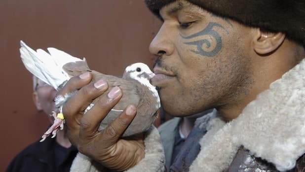 Sessant'anni di Tyson: dieci motivi per cui un altro come lui non ci sarà mai più