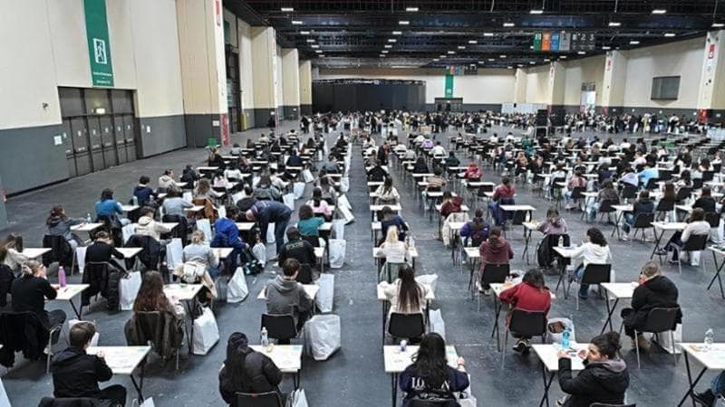 Medicina, aumentano i posti disponibili: sono tremila in più, uno studente ogni due ce la farà
