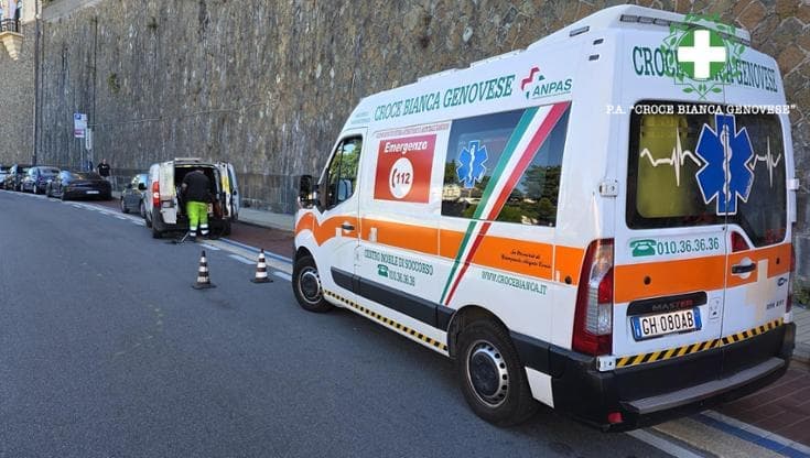 Arrestato un 29enne, avrebbe investito un coetaneo dopo una lite per una ragazza in corso Italia