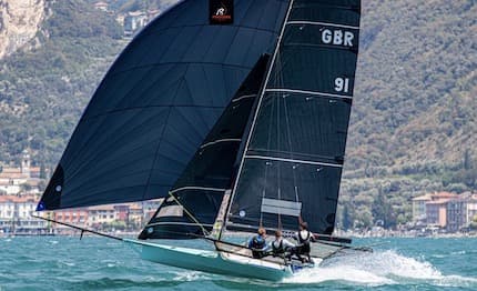 Europeo 18 piedi: gli australiani di Lazarus Capital Partner sempre leader