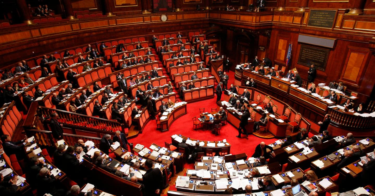 Decreto Ucraina, sì definitivo del Senato: è legge. Dalla cessione di armi alla protezione dei freelance: le novità