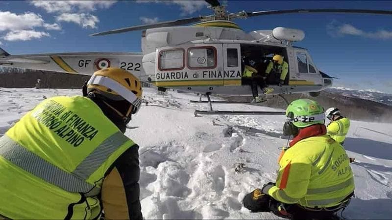 Esce a correre, cade in un canale e muore congelato: tragedia di Capodanno a Oulx