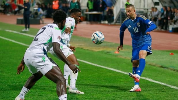 Zhegrova titolare dopo 2 anni, Douglas fa segnare l'Australia: Juve, come sono andati i nazionali