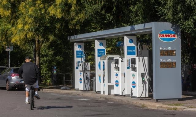Anche Tamoil abbassa i prezzi dei carburanti: sconti fino al 31 ottobre