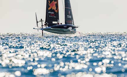 America's Cup: a Vilanova alti e bassi per Alinghi