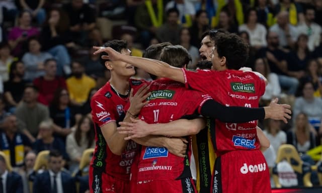 Superlega, Civitanova parte forte: Verona ko, Alex Nikolov trascina la Lube