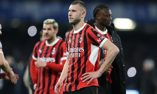 Il Napoli mette fuori gioco il Milan: addio Champions. Come è stato possibile? Ecco perché