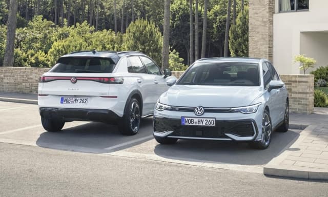 Volkswagen Golf e T-Roc full hybrid, preordini aperti: prezzi e versioni