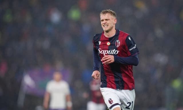 Bologna, il punto infortunati: operato Holm, rischia 6 mesi di stop. Odgaard si allena a parte
