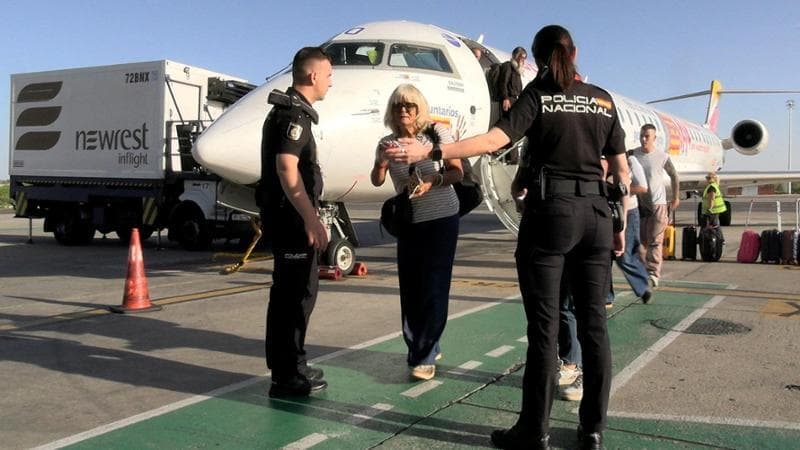 Gianluca, da Fiumicino a Barcellona: “Scendere con i documenti in mano un salto indietro nel tempo”