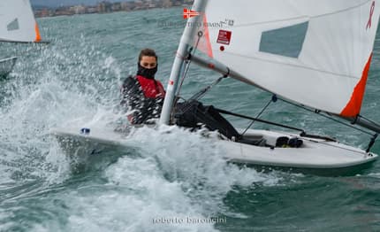 Rimini: acrobazie in acqua per ILCA e 420