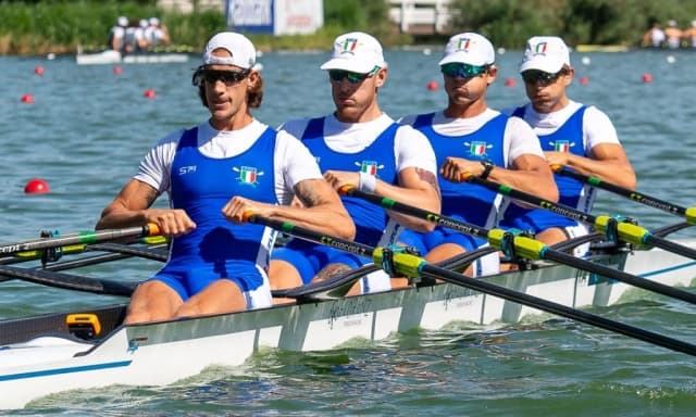 Il quattro di coppia parte forte ad Amsterdam: subito primo tempo e pass per la semifinale