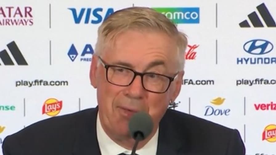 "Cosa vuole dire ai suoi ragazzi?". La risposta di Ancelotti fa ridere tutta la sala stampa!