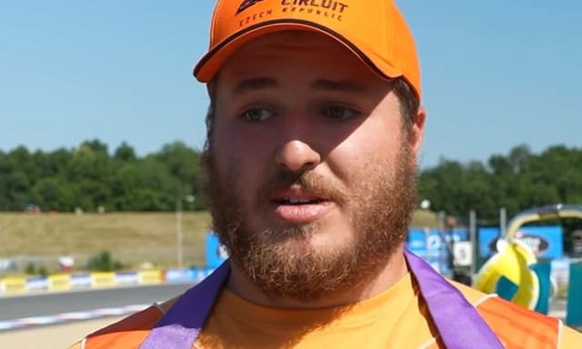 Ladislav, il marshall aggredito: "Ero scioccato, ma Bezzecchi si è scusato e mi ha regalato i guanti"