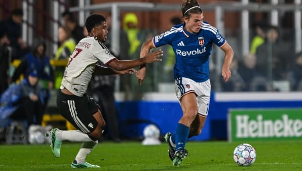 Como-Manchester United, le pagelle: Paz da sogno, 9. De Ligt, debutto da incubo, 4