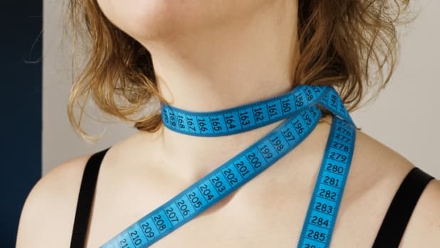 La circonferenza del collo dice se sei in salute: ecco la tabella per capirlo