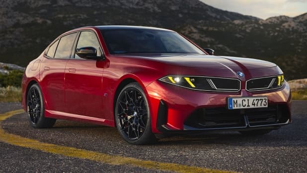 Nuova Bmw Serie 3 2027, tecnologia e cattiveria fino a 443 cavalli: info e prezzi