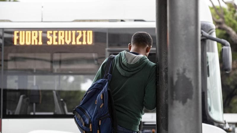 Scioperi del 30 ottobre: l’Italia si ferma, ecco i dettagli e i motivi della protesta