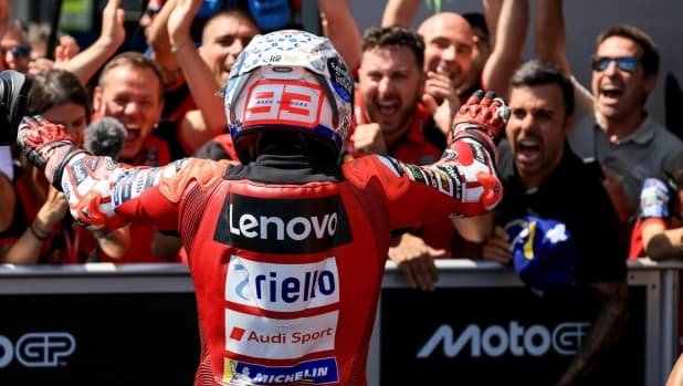 Marquez: "Ultimi tre giri in apnea". Ogura scherza: "Ne ha vinte tante, speravo mi lasciasse..."