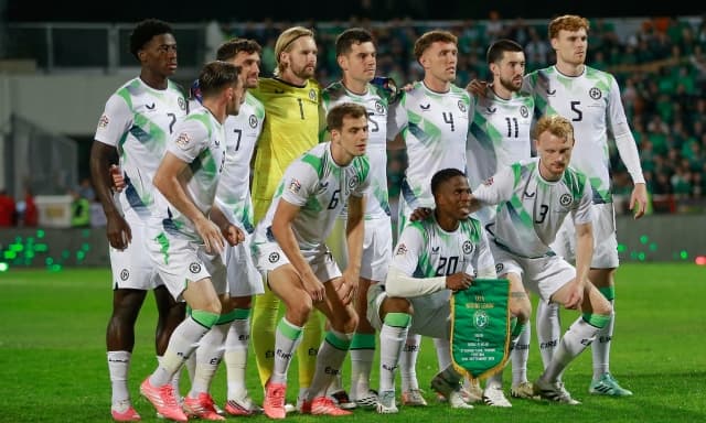 Irlanda, caos spogliatoio: i calciatori votano, domani contro Israele si gioca. Ma in 4 si ribellano