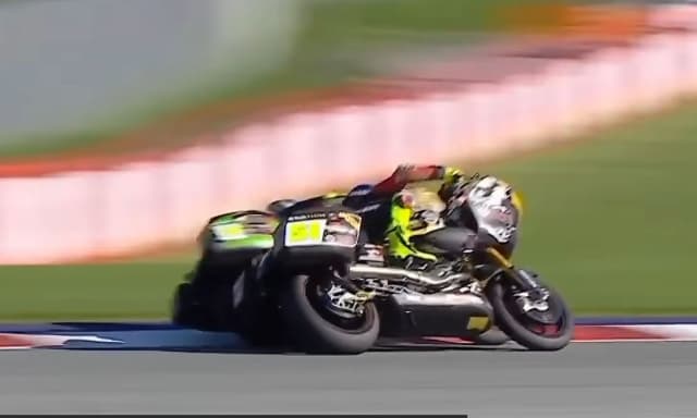 Bagger World Cup, Iannone fa cadere Granado e il brasiliano s'infuria: "Ho perso il campionato per colpa sua"