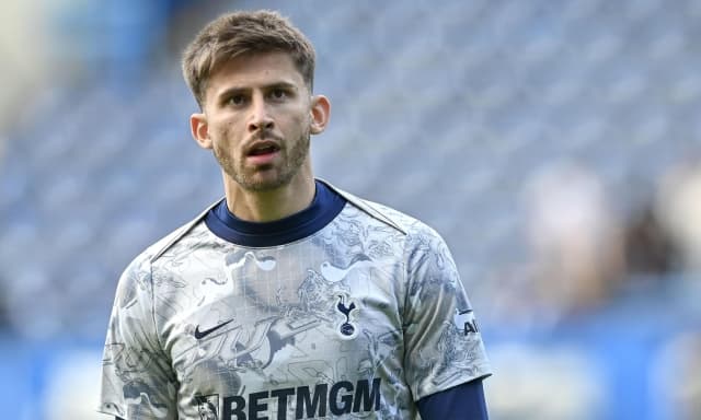 Juve-Vicario, si chiude: il Tottenham apre al prestito e Dibu non convince. Arriva l'azzurro