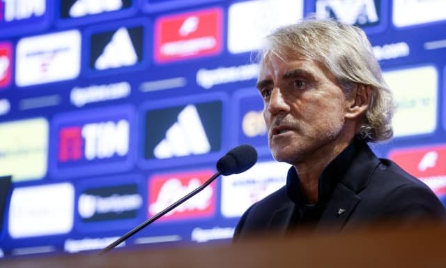 Mancini: "La ferita dell'eliminazione mondiale si sente ancora, ma dobbiamo guardare avanti"