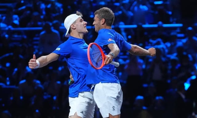 Laver Cup: il trofeo torna in Europa. Decisivi i punti del duo Cobolli-Mensik e Zverev