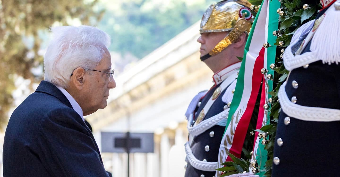 25 aprile, Mattarella su Ventotene: «Da diverse Resistenze nacque idea Europa dei popoli». Meloni: «Onoriamo valori democratici negati da fascismo»