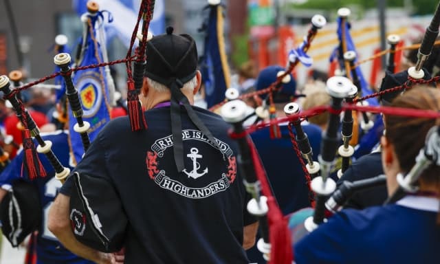 Kilt, cornamuse, birra a fiumi e cuore d'oro: Scozia, la Tartan Army ha già vinto il Mondiale dei tifosi