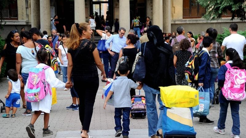 “Ero una bimba straniera, oggi insegno. Ma da allora non è cambiato nulla: zero aiuti per la lingua”