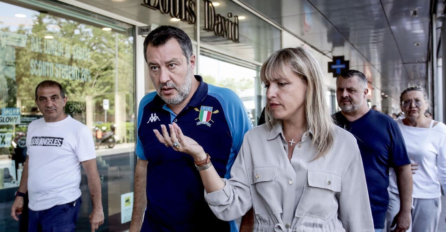 Lega, Salvini e Sardone i più votati ai gazebo per il candidato sindaco a Milano. Lui ringrazia: «Resto a fare il ministro»