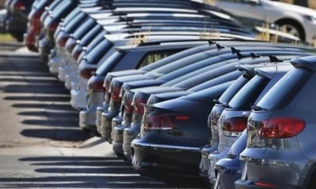 L'Italia ha più auto di tutti in Europa. Lombardia prima regione