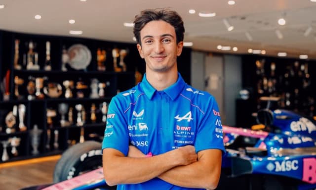Palermo, il kart nel parcheggio, i rally del nonno: chi è Gabriele Minì, che debutta al volante dell'Alpine