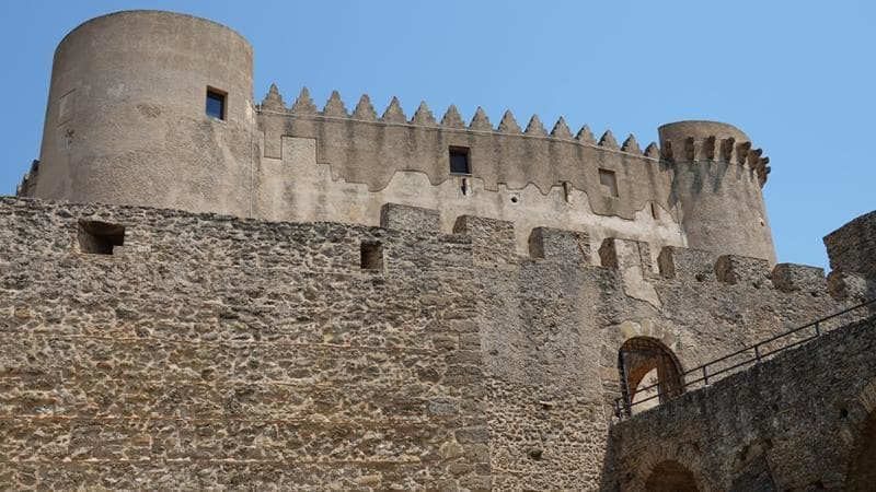 Pietre vive, antichi codici, il piccolo cuore nascosto della Calabria bizantina