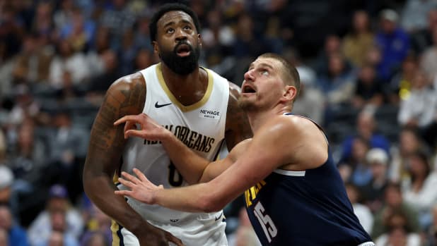 Jokic firma la rimonta di Denver, Embiid fa il LeBron per Philly. Miami già nei guai