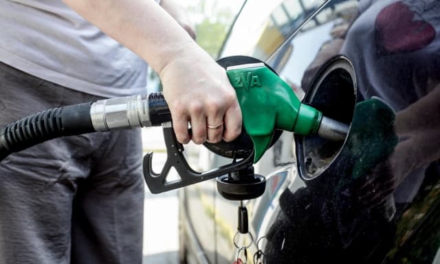 Ddl concorrenza: cosa cambia per il pieno di benzina
