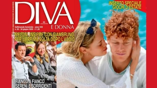 Sinner ritrova il sorriso con Laila: le foto del bacio in Sardegna