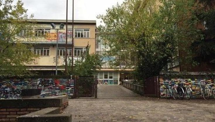 Bologna, al liceo artistico manca il prof di sostegno e salta la gita. “E’ un fallimento”