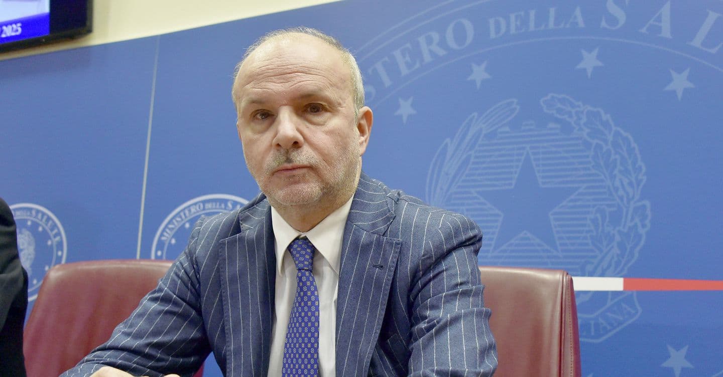 Schillaci: altolà sulla corsa della spesa farmaceutica, Aifa metta un freno