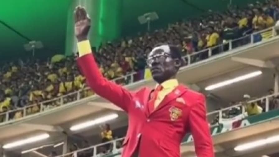 Lumumba, il simbolo del Congo: esordio mondiale e selfie richiesti dai tifosi colombiani